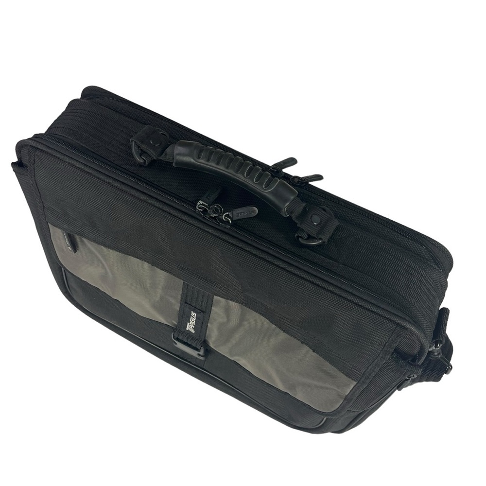 Targus Large Computer Brief Case with Shoulder Handle‎ - Picture 6 of 15